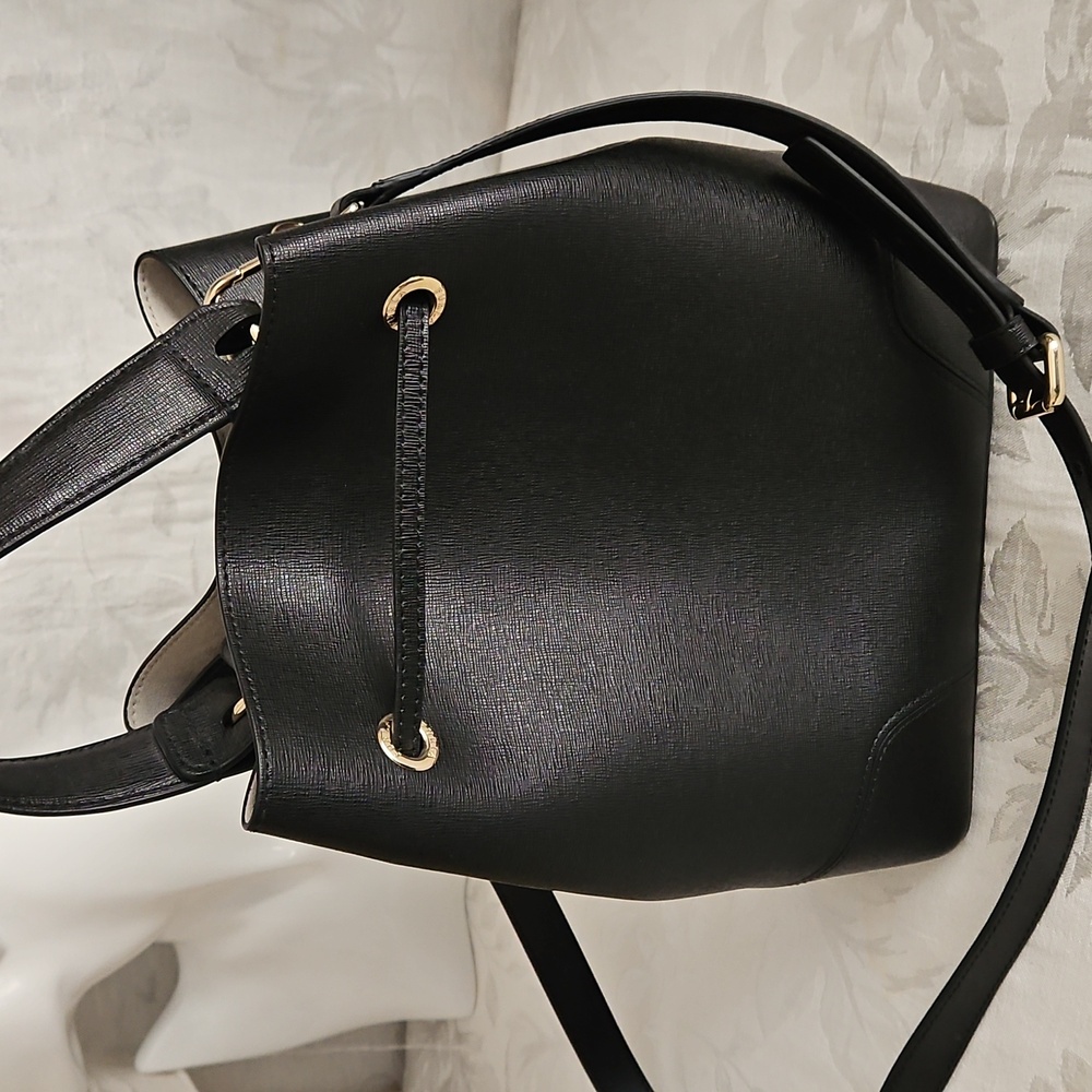 Furla Bucket Shoulder Bag. - Picture 12 of 13